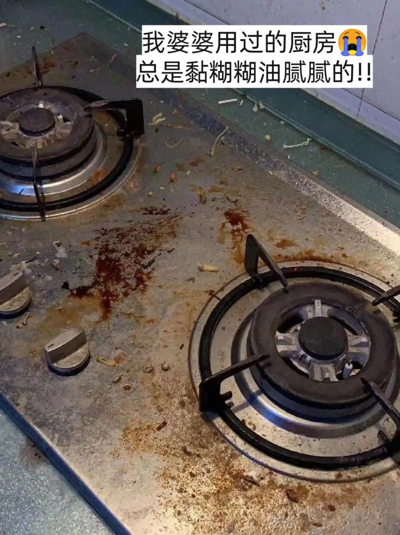 厨房油污难清理？3招让灶台焕然一新