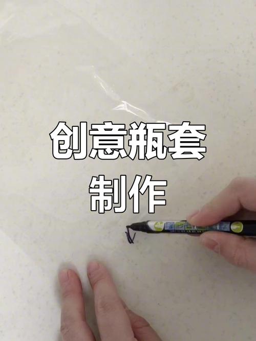 水晶吊灯除尘技巧!丝袜套 + 矿泉水瓶神器