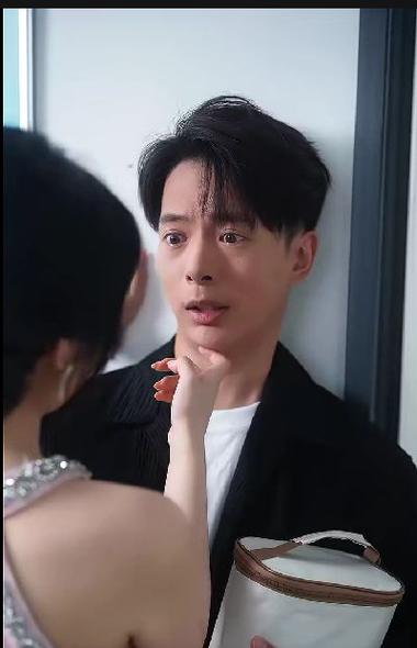短剧《首席法医她不干了》短剧全集大结局免费观看